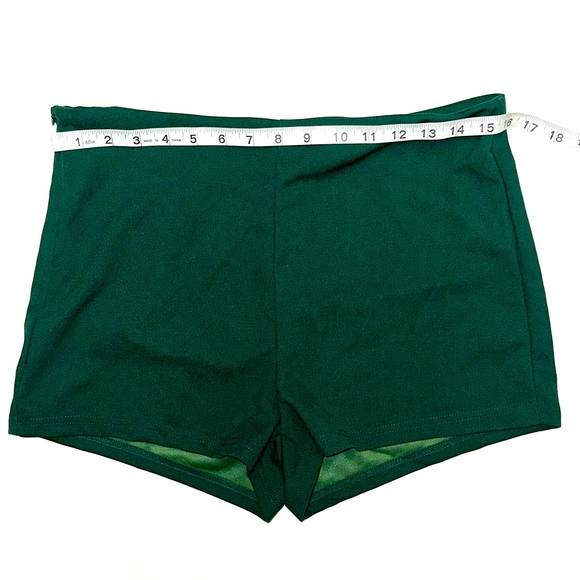 Green high waist booty shorts - hot pants 70s hippie - Shein size women’s Large - Picture 4 of 9